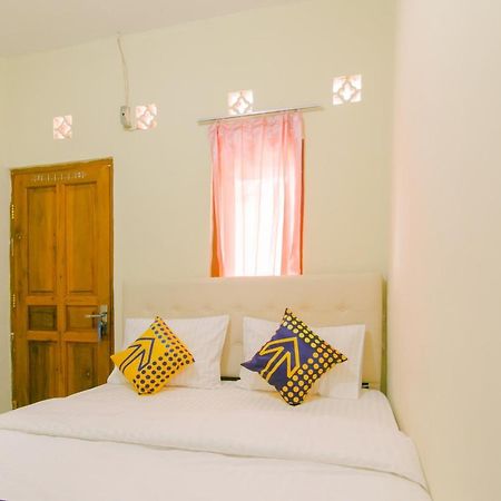 Ayu Homestay Syariah سوكابومي المظهر الخارجي الصورة