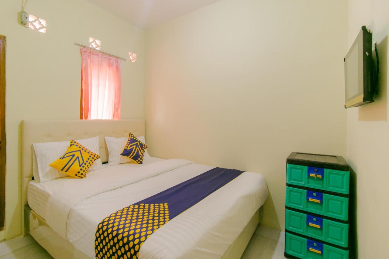 Ayu Homestay Syariah سوكابومي المظهر الخارجي الصورة
